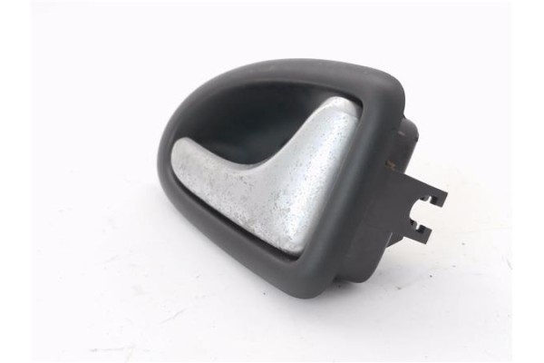 Recambio de manilla int. puerta delantero derecha para renault clio ii fase ii (b/cb0) 1.2 campus referencia OEM IAM 8200028995 