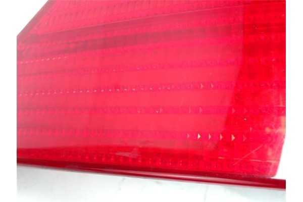 Recambio de piloto trasero derecho para volkswagen golf iv berlina (1j1) referencia OEM IAM 1J6945095Q 67736971 1J6945111Q , AUD