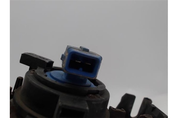 Recambio de faro antiniebla derecho para citroen saxo referencia OEM IAM 9618343480  