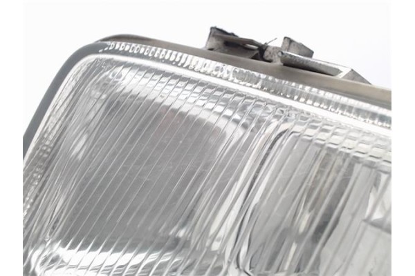 Recambio de faro antiniebla derecho para citroen saxo referencia OEM IAM 9618343480  
