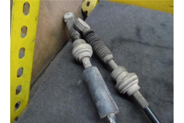Recambio de varillas de cambio para nissan interstar (x70) 2.2 caja cerrada, l 2h2, batalla mediana 3,3t referencia OEM IAM   