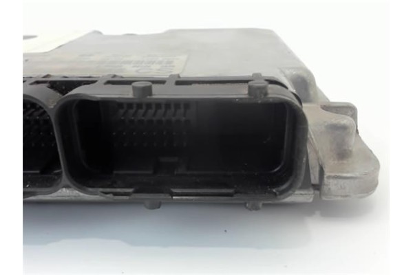 Recambio de centralita para opel zafira a referencia OEM IAM 0281010021 09133269 