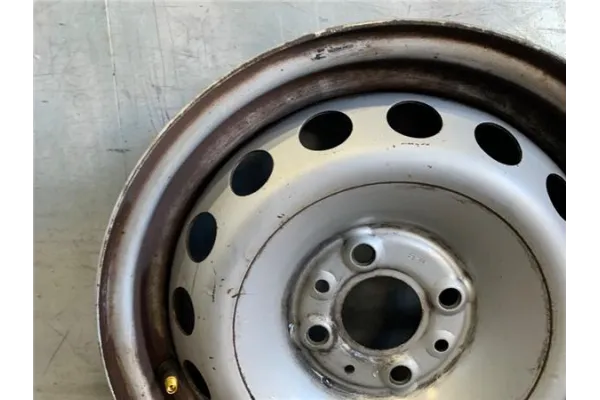 Recambio de llanta para fiat iii fiorino (225) 1.3 d multijet referencia OEM IAM 51762969  