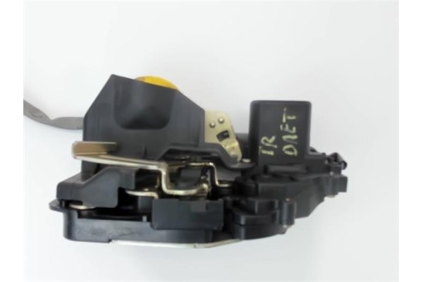 Recambio de cerradura puerta trasero derecha para kia carens (rs) 2.0 crdi referencia OEM IAM K2FA73310  