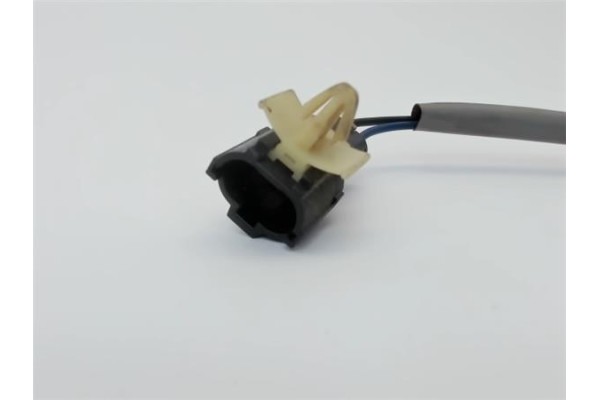 Recambio de cerradura puerta trasero derecha para kia carens (rs) 2.0 crdi referencia OEM IAM K2FA73310  
