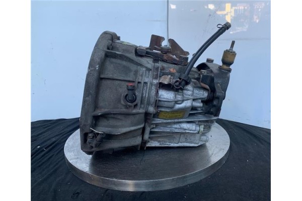 Recambio de caja cambios manual para renault trafic ii furgón (fl) 1.9 dci 100 (fl0c) referencia OEM IAM 8200562333 PK6375 