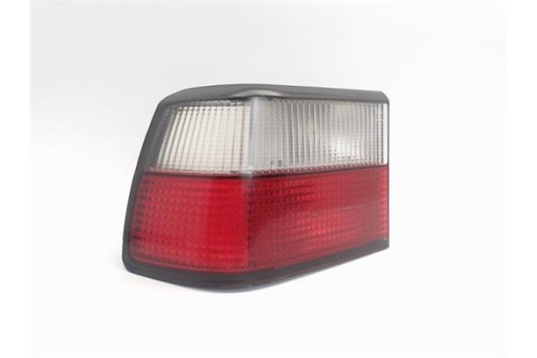 Recambio de piloto trasero izquierdo para citroen xantia berlina referencia OEM IAM 95668015  
