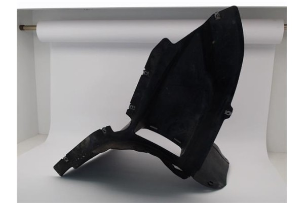 Recambio de protector pase rueda delantero izquierdo para volkswagen passat berlina (3c2) 2.0 tdi 16v referencia OEM IAM 3C08059