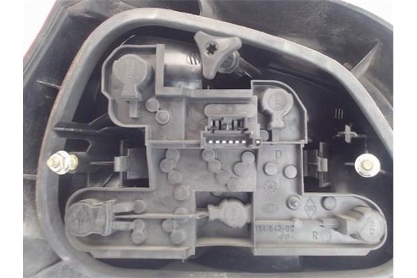 Recambio de piloto trasero derecho para renault megane i berl./ berl. con portón (ba0) referencia OEM IAM 7700428321  