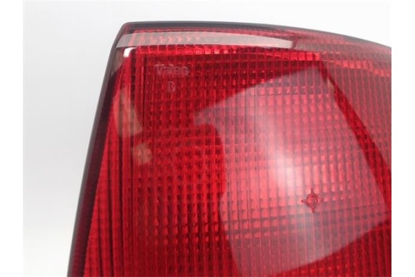 Recambio de piloto trasero derecho para renault megane i classic (la0) referencia OEM IAM  67733880 