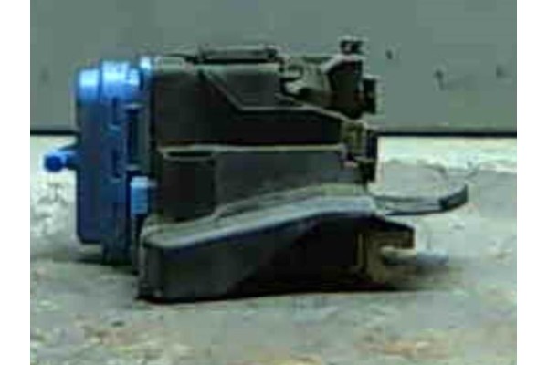 Recambio de cierre electromagnetico trasero izquierdo para audi a4 berlina (b5) 1.9 tdi referencia OEM IAM 8D0839015A  