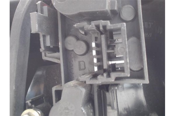 Recambio de piloto trasero derecho para renault megane i classic (la0) referencia OEM IAM  67733880 