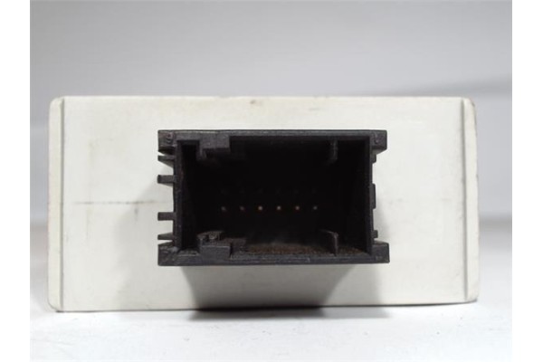 Recambio de caja reles para bmw serie 3 berlina (e36) 1.6 316i exclusiv edition referencia OEM IAM 12611438022 5KH00800200 