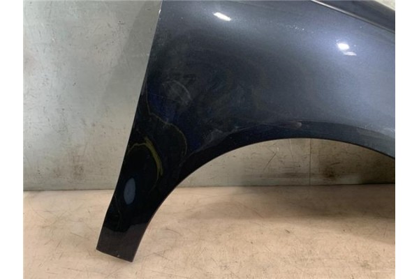 Recambio de aleta delantero derecha para volkswagen polo iv (9n3) 1.4 advance referencia OEM IAM 6Q0821106E  