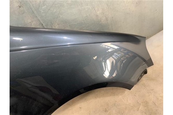 Recambio de aleta delantero derecha para volkswagen polo iv (9n3) 1.4 advance referencia OEM IAM 6Q0821106E  