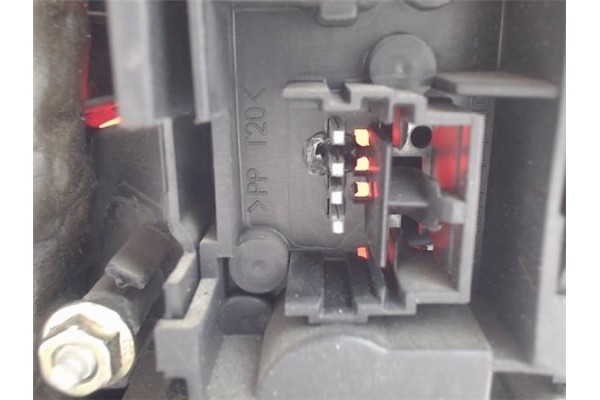 Recambio de piloto trasero derecho para renault megane i fase 2 berlina (ba0) referencia OEM IAM   