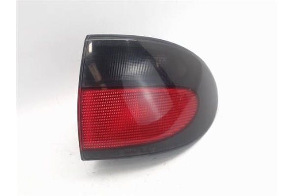 Recambio de piloto trasero derecho para renault megane i classic (la0) referencia OEM IAM   