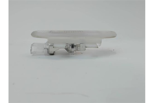 Recambio de luz interior techo para renault scenic iv referencia OEM IAM 8200163892  