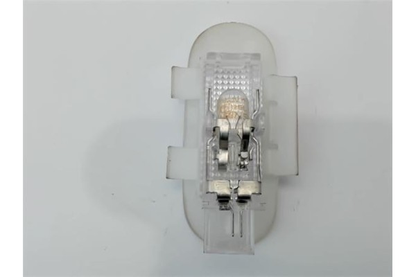 Recambio de luz interior techo para renault scenic iv referencia OEM IAM 8200163892  