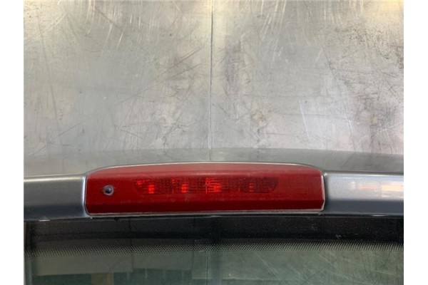 Recambio de porton trasero para opel corsa d 1.3 cdti referencia OEM IAM 93191542  