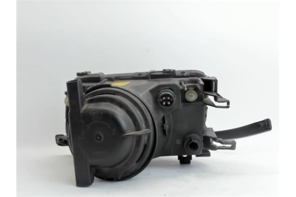 Recambio de faro delantero dcho para audi 80 berlina/avant referencia OEM IAM 893941030E 1307022102 301075112 , AUDI | 301075111