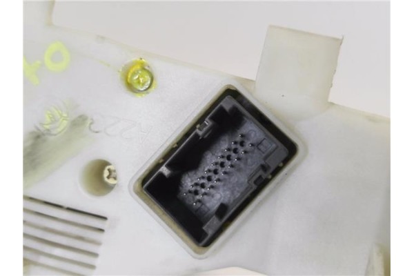 Recambio de mando elevalunas delantero izquierdo para fiat ii punto (188) berlina 1.2 60 (188.030, .050, .130, .150, .230, .250)