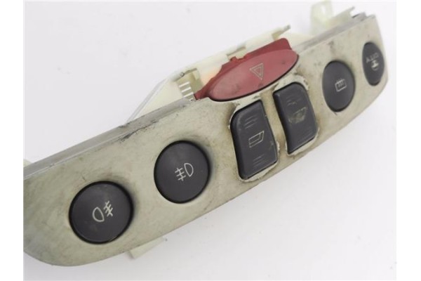 Recambio de mando elevalunas delantero izquierdo para fiat ii punto (188) berlina 1.2 60 (188.030, .050, .130, .150, .230, .250)