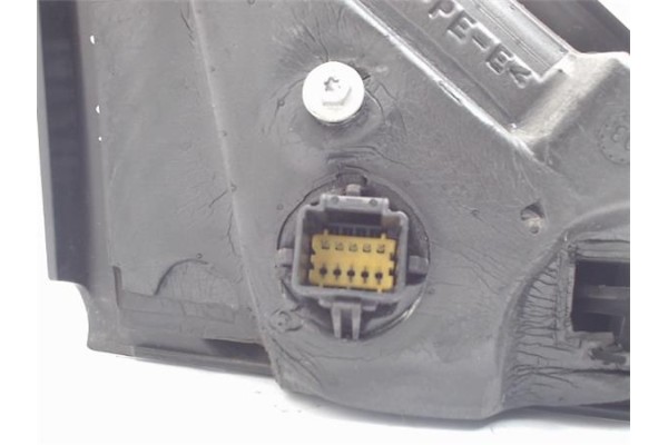 Recambio de retrovisor electrico izquierdo para renault megane ii classic berlina referencia OEM IAM   