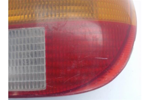 Recambio de piloto trasero derecho para ford fiesta berl./courier referencia OEM IAM 89FG13N004AA A2810881 