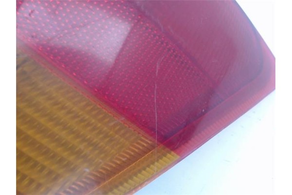 Recambio de piloto trasero derecho para ford fiesta berl./courier referencia OEM IAM 89FG13N004AA A2810881 