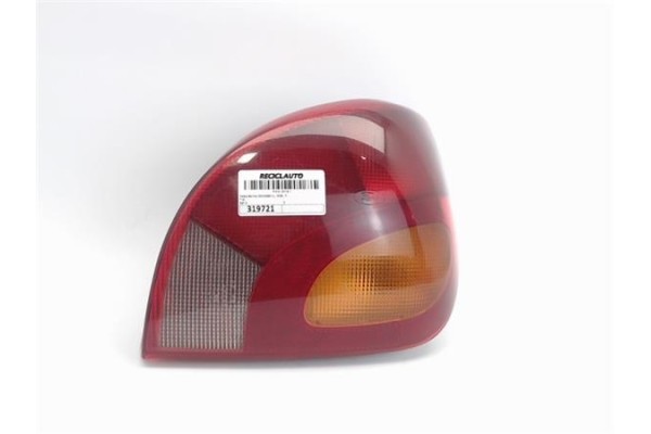 Recambio de piloto trasero derecho para ford fiesta berlina (dx) referencia OEM IAM 1044154  