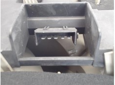 Recambio de piloto trasero derecho para ford fiesta berlina (dx) referencia OEM IAM 1044154  