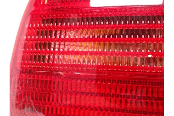 Recambio de piloto trasero derecho para volkswagen polo iii berlina (6n2) referencia OEM IAM   