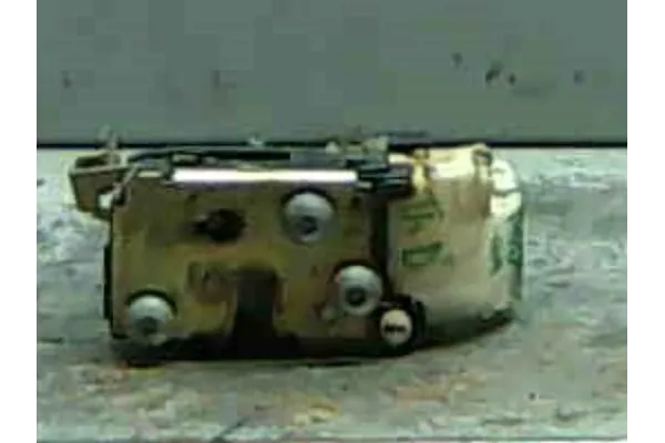 Recambio de cierre electromagnetico trasero derecho para fiat ii punto (188) berlina 1.2 60 (188.030, .050, .130, .150, .230, .2
