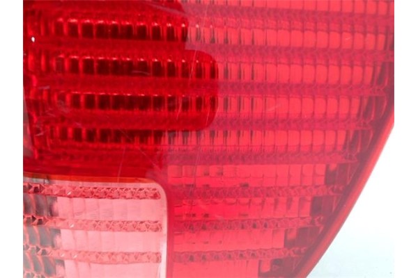Recambio de piloto trasero derecho para volkswagen polo iii berlina (6n2) referencia OEM IAM   