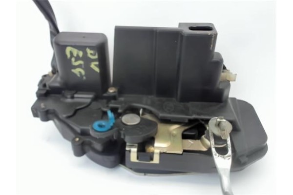 Recambio de cerradura puerta delantero izquierda para kia carens (rs) 2.0 crdi referencia OEM IAM K2FC59310  