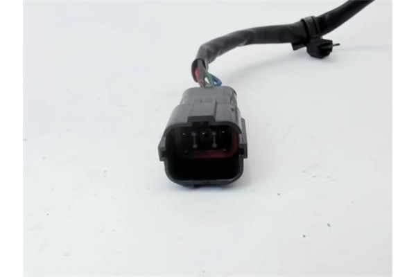 Recambio de cerradura puerta delantero izquierda para kia carens (rs) 2.0 crdi referencia OEM IAM K2FC59310  