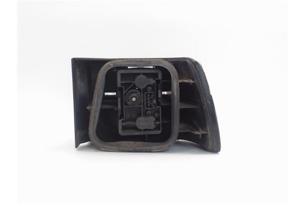 Recambio de piloto trasero izquierdo para citroen xantia berlina referencia OEM IAM 95668015  