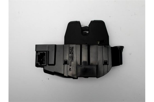 Recambio de cerradura porton para peugeot 308 1.6 confort referencia OEM IAM 9660403880  