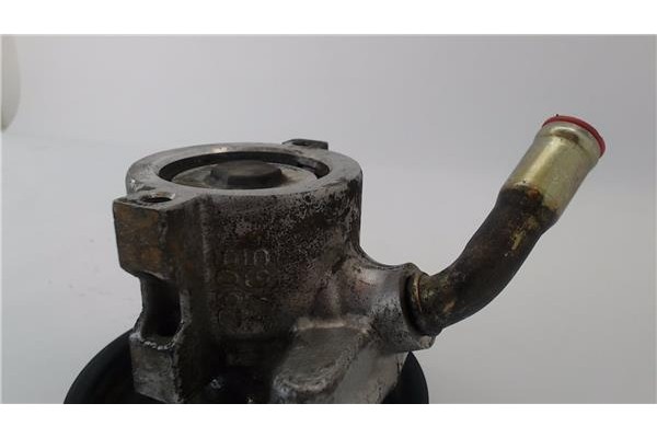 Recambio de bomba servodireccion para jeep cherokee (kj) 2.5 crd básico referencia OEM IAM 52088712AC  