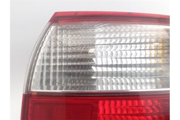 Recambio de piloto trasero derecho para daewoo lanos referencia OEM IAM   