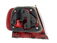 Recambio de piloto trasero derecho para audi a4 berlina (b5) referencia OEM IAM 8D9945112  