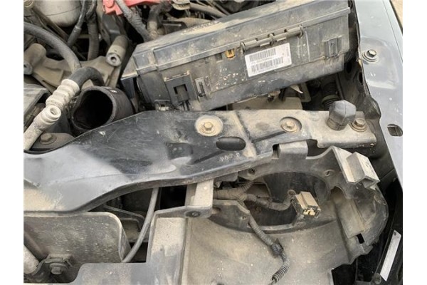 Recambio de frente delantero para jeep cherokee (kj) 2.5 crd básico referencia OEM IAM 55176756AC  