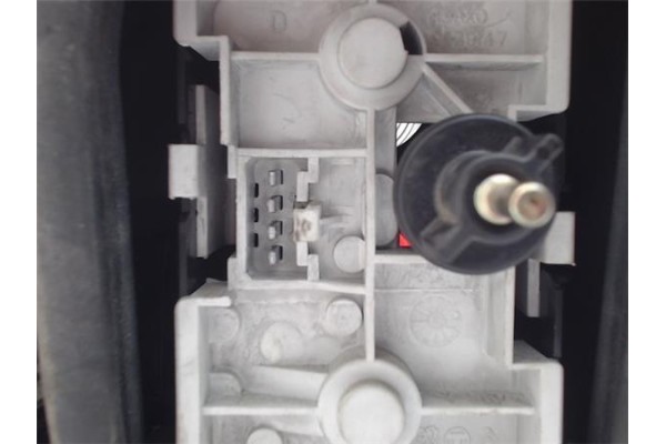 Recambio de piloto trasero derecho para citroen xantia break referencia OEM IAM 6351E9  