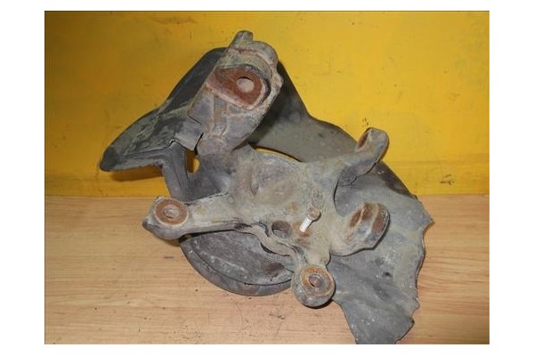 Recambio de mangueta delantero izquierda para bmw serie 3 berlina (e46) 2.0 320d referencia OEM IAM 31211096429  