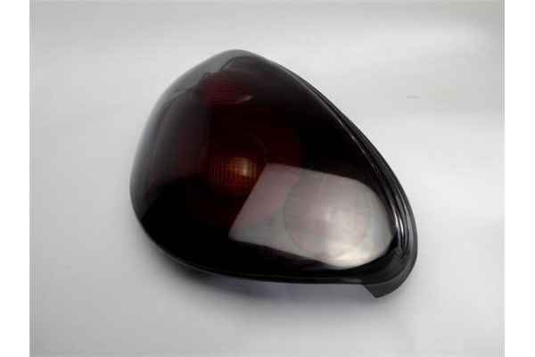 Recambio de piloto trasero izquierdo para fiat bravo (182) 1.9 jtd referencia OEM IAM 7779098  46538353 , FIAT