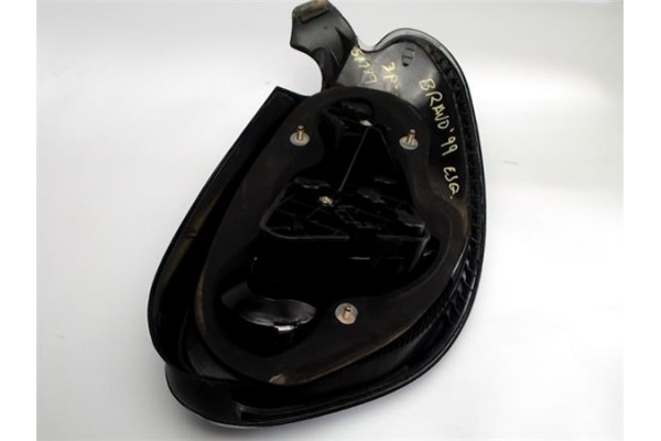 Recambio de piloto trasero izquierdo para fiat bravo (182) 1.9 jtd referencia OEM IAM 7779098  46538353 , FIAT