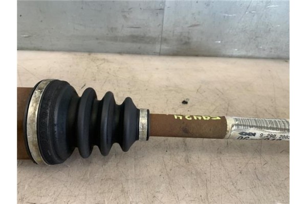 Recambio de palier delantero izquierdo para citroen c2 1.4 hdi referencia OEM IAM 3272ET  