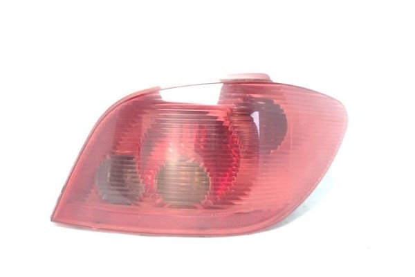 Recambio de piloto trasero derecho para peugeot 307 berlina (s2) referencia OEM IAM 6351P3  