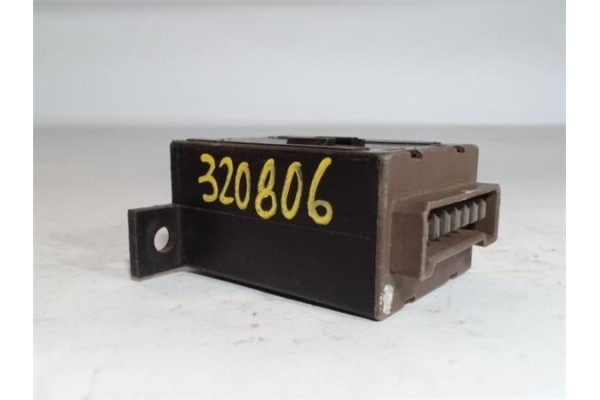 Recambio de caja reles para citroen saxo 1.6 vts referencia OEM IAM 568058L  
